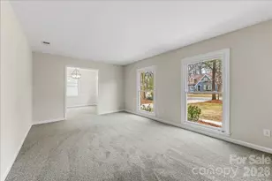 818 Eaglewood Ave, Charlotte, NC 28212 - Photo 6