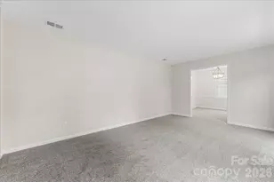 818 Eaglewood Ave, Charlotte, NC 28212 - Photo 8