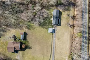 845 St Marks Church Rd, Cherryville, NC 28021 - Photo 8