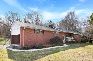 845 St Marks Church Rd, Cherryville, NC 28021 - Photo 4