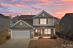 8527 Mansell Ct, Charlotte, NC 28215 - Photo 2