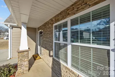 8527 Mansell Court, Charlotte, NC 28215 - Photo 12