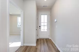 4623 Swan Meadow Ln, Charlotte, NC 28226 - Photo 2