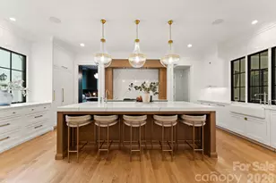 4420 Forest Hills Dr, Charlotte, NC 28226 - Photo 14