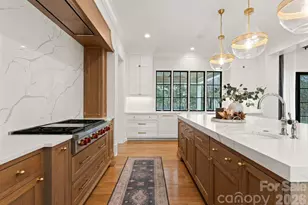 4420 Forest Hills Dr, Charlotte, NC 28226 - Photo 16