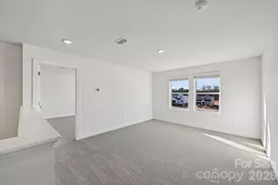 2079 Sunflower Cir, Newton, NC 28658 - Photo 14