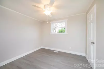 25 N Davis Avenue, Newton, NC 28658 - Photo 28