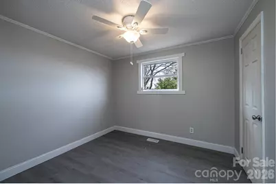 25 N Davis Avenue, Newton, NC 28658 - Photo 28