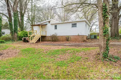 25 N Davis Avenue, Newton, NC 28658 - Photo 32