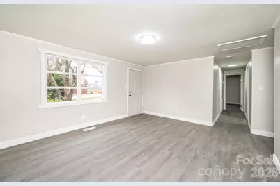 25 N Davis Avenue, Newton, NC 28658 - Photo 16