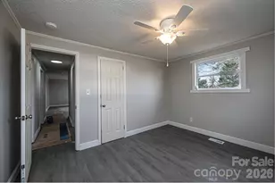 25 N Davis Ave, Newton, NC 28658 - Photo 26