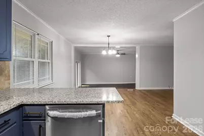 5300 Hickory Lane, Charlotte, NC 28216 - Photo 20