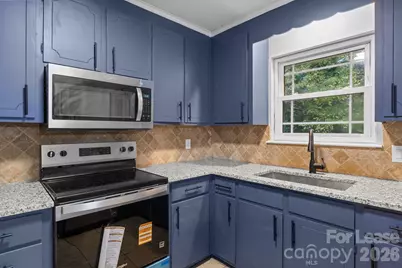 5300 Hickory Lane, Charlotte, NC 28216 - Photo 16