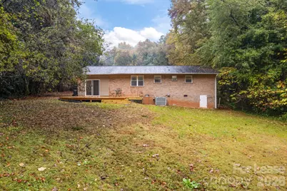 5300 Hickory Lane, Charlotte, NC 28216 - Photo 4