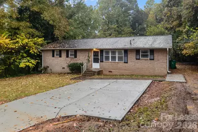 5300 Hickory Lane, Charlotte, NC 28216 - Photo 2