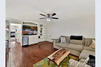 1535 Providence Road, Charlotte, NC 28207 - Photo 18