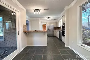 1754 12th St NE, Hickory, NC 28601 - Photo 4