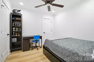 300 Forest Park Rd, Matthews, NC 28104 - Photo 22