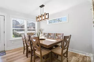 300 Forest Park Rd, Matthews, NC 28104 - Photo 20