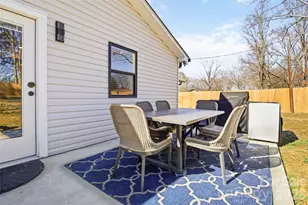 300 Forest Park Rd, Matthews, NC 28104 - Photo 44