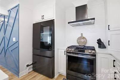 300 Forest Park Road, Matthews, NC 28104 - Photo 16