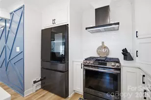 300 Forest Park Rd, Matthews, NC 28104 - Photo 16