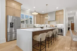 433 W Peterson Dr, Charlotte, NC 28217 - Photo 4