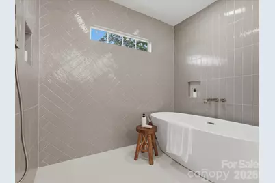 431 W Peterson Drive, Charlotte, NC 28203 - Photo 30