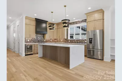 431 W Peterson Drive, Charlotte, NC 28217 - Photo 4