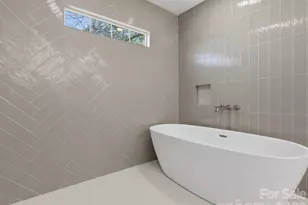 431 W Peterson Dr, Charlotte, NC 28217 - Photo 20