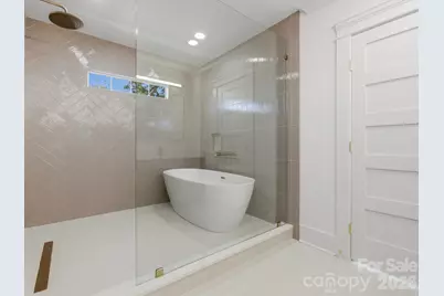 431 W Peterson Drive, Charlotte, NC 28217 - Photo 18