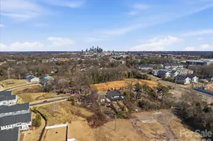 431 W Peterson Dr, Charlotte, NC 28217 - Photo 42