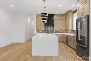 431 W Peterson Dr, Charlotte, NC 28217 - Photo 10