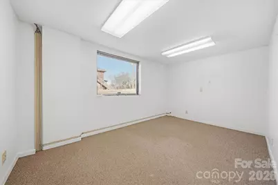 729 1st Avenue SW, Hickory, NC 28602 - Photo 30