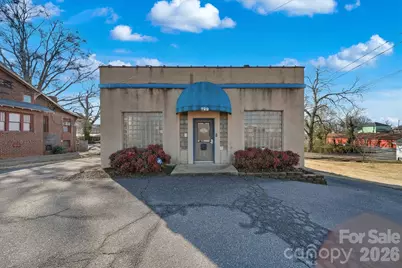 729 1st Avenue SW, Hickory, NC 28602 - Photo 2