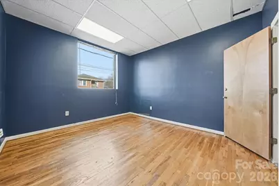 729 1st Avenue SW, Hickory, NC 28602 - Photo 16