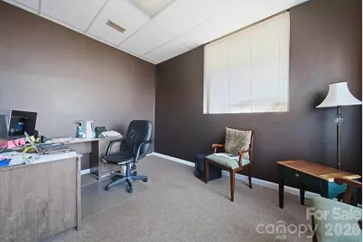 729 1st Avenue SW, Hickory, NC 28602 - Photo 6