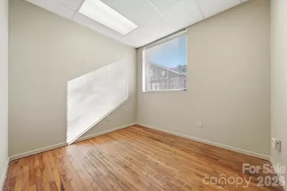 729 1st Avenue SW, Hickory, NC 28602 - Photo 18