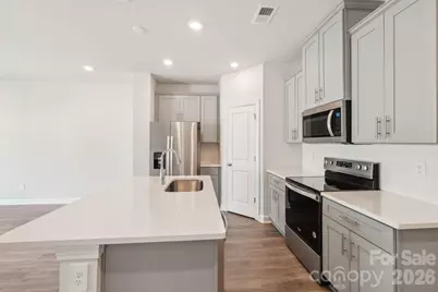 8116 Hidden Springs Trail, Charlotte, NC 28216 - Photo 2