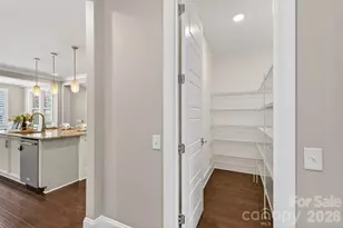 9815 Avenal Ln, Charlotte, NC 28270 - Photo 16