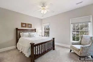 12727 Lindrick Ln, Charlotte, NC 28277 - Photo 32