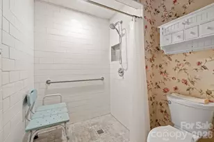 856 W 6th St Cir, Newton, NC 28658 - Photo 26