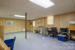 856 W 6th St Cir, Newton, NC 28658 - Photo 36