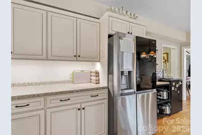 506 W Main Street, Burnsville, NC 28714 - Photo 10