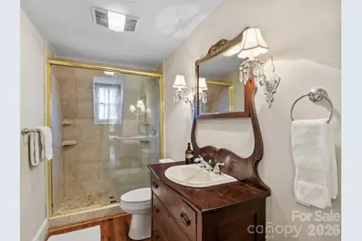 506 W Main Street, Burnsville, NC 28714 - Photo 24