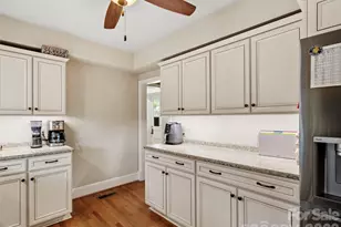 506 W Main St, Burnsville, NC 28714 - Photo 22