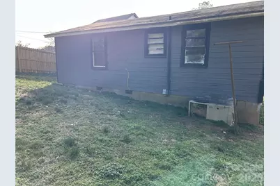 1409 Laboratory Road, Lincolnton, NC 28092 - Photo 2