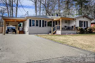 116 Thornbird Ave, Hendersonville, NC 28792 - Photo 2