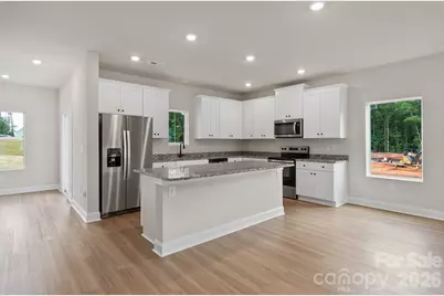 6710 Fairford Drive, Charlotte, NC 28215 - Photo 6