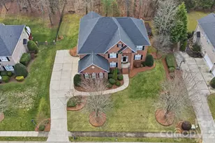 905 Patricians Ln, Wesley Chapel, NC 28110 - Photo 4